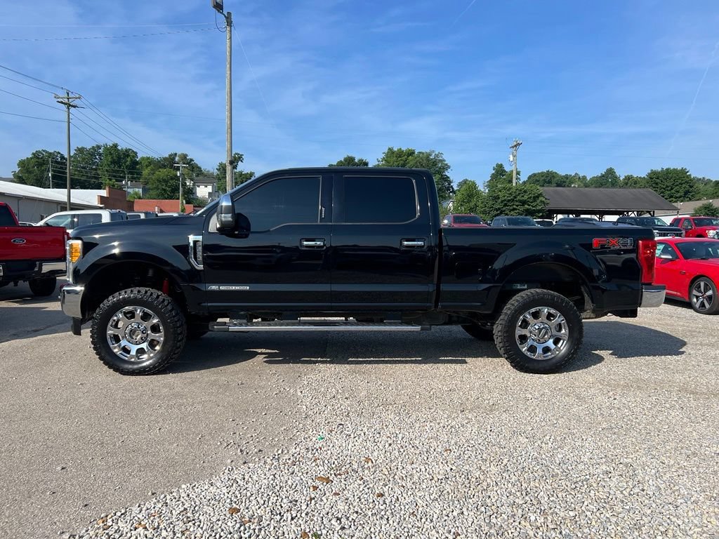 Used 2017 Ford F250 Lariat w/ Lariat Ultimate Package AWD/4WD image 5
