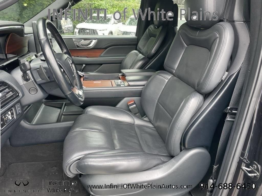 Used 2023 Lincoln Navigator L Reserve AWD/4WD image 5