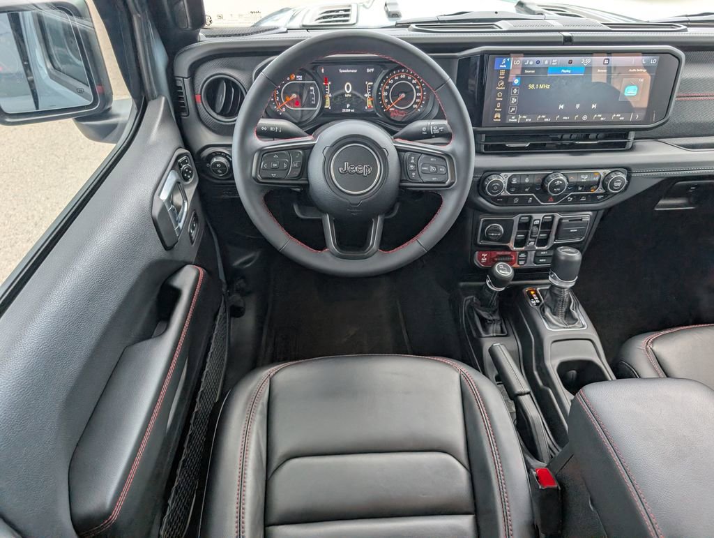 Used 2024 Jeep Gladiator Rubicon w/ Safety Group AWD/4WD image 3
