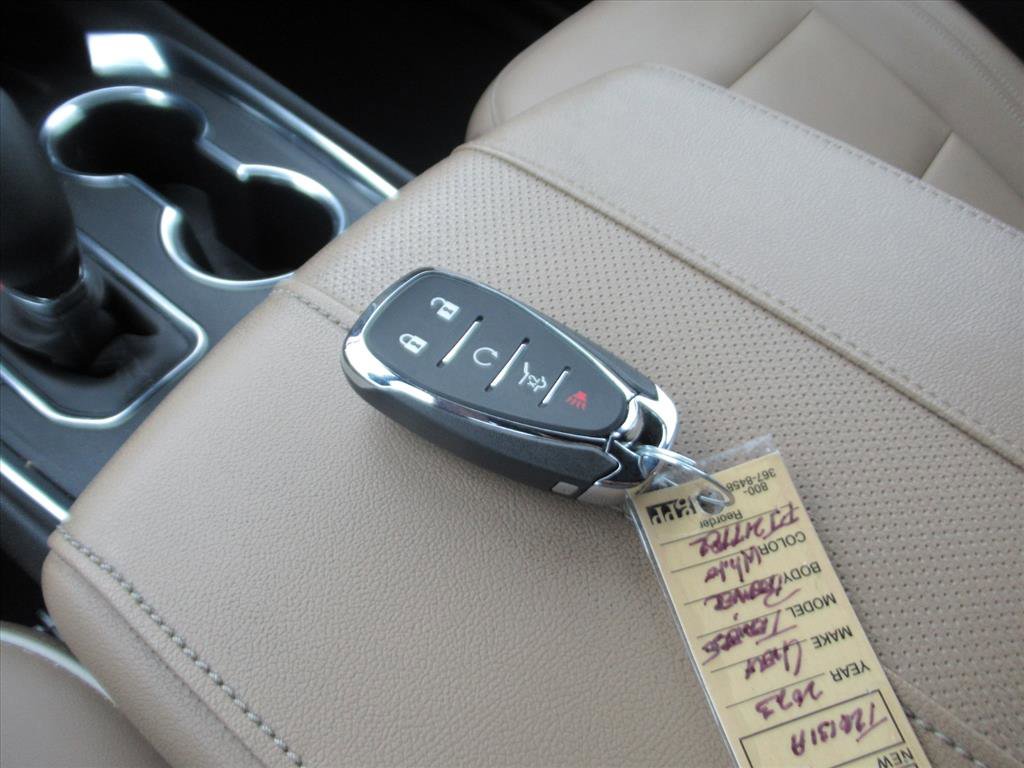 Used 2023 Chevrolet Traverse Premier image 37