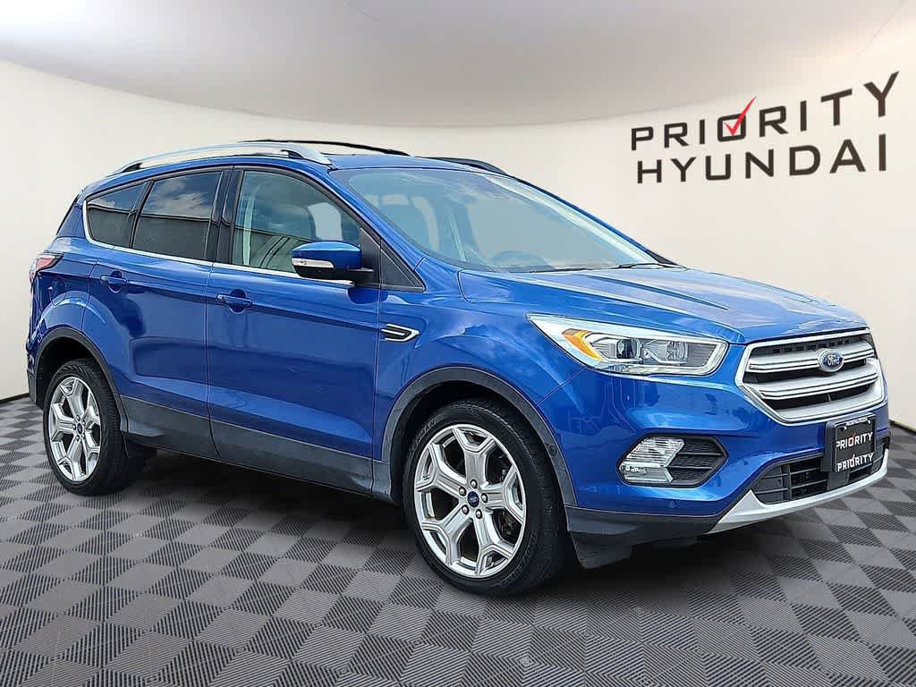 Used 2018 Ford Escape Titanium w/ Ford Safe & Smart Package AWD/4WD image 3