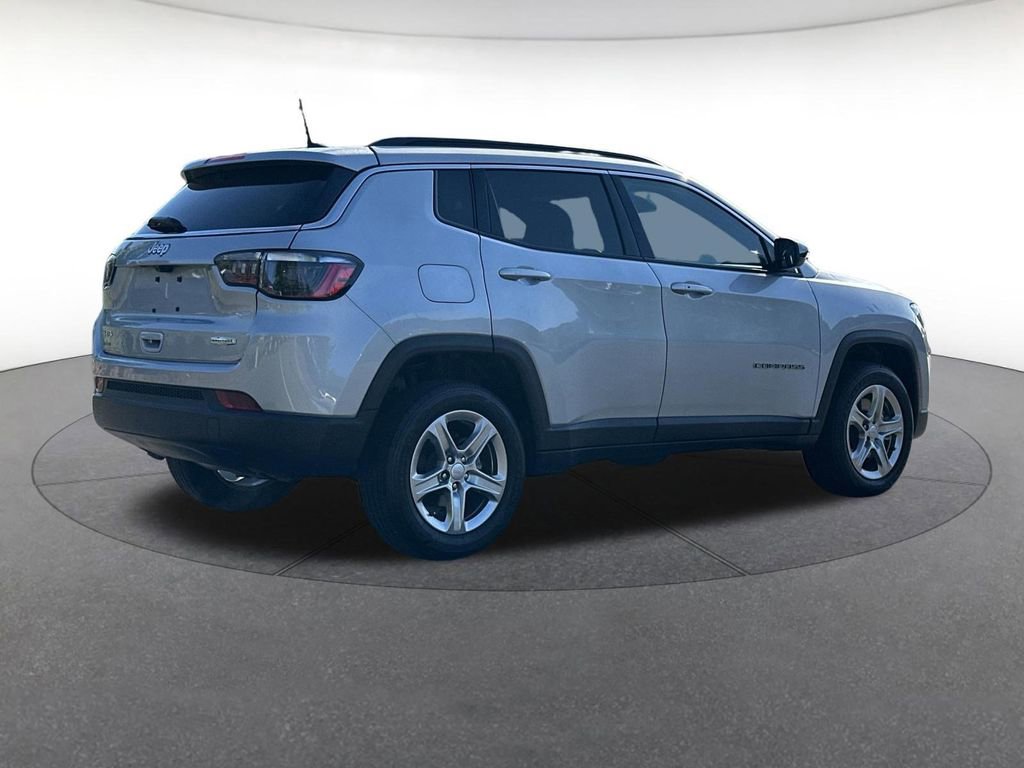 Certified 2024 Jeep Compass Latitude AWD/4WD image 6