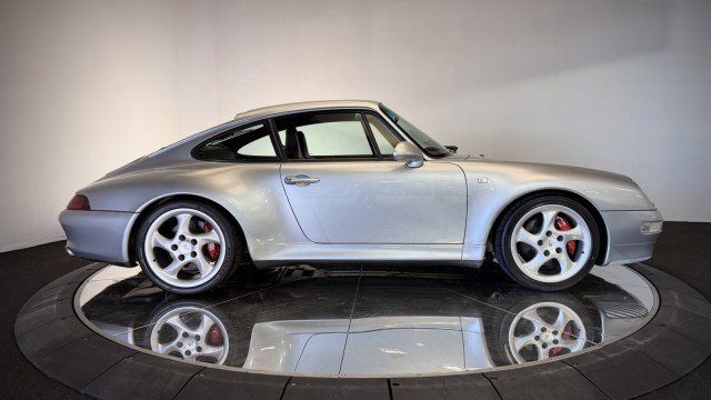 Used 1996 Porsche 911 image 25