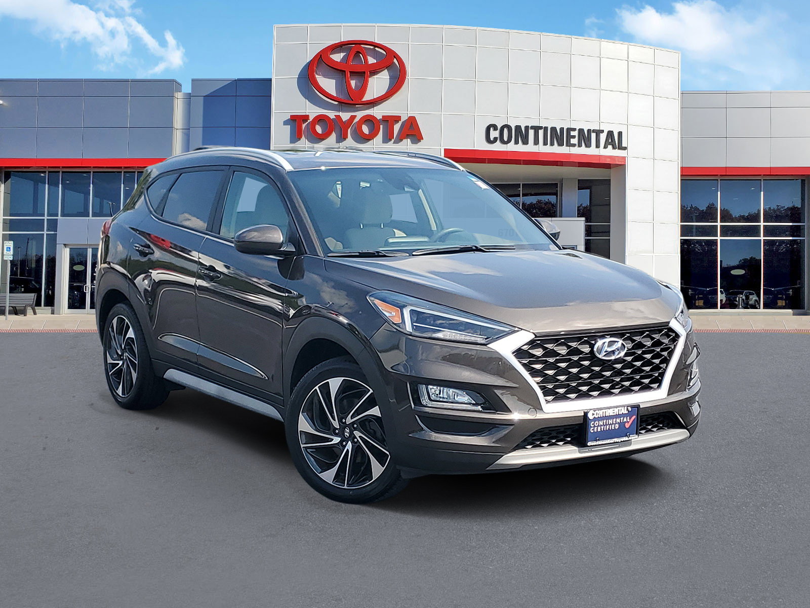 Used 2019 Hyundai Tucson Sport w/ Cargo Package AWD/4WD image 2