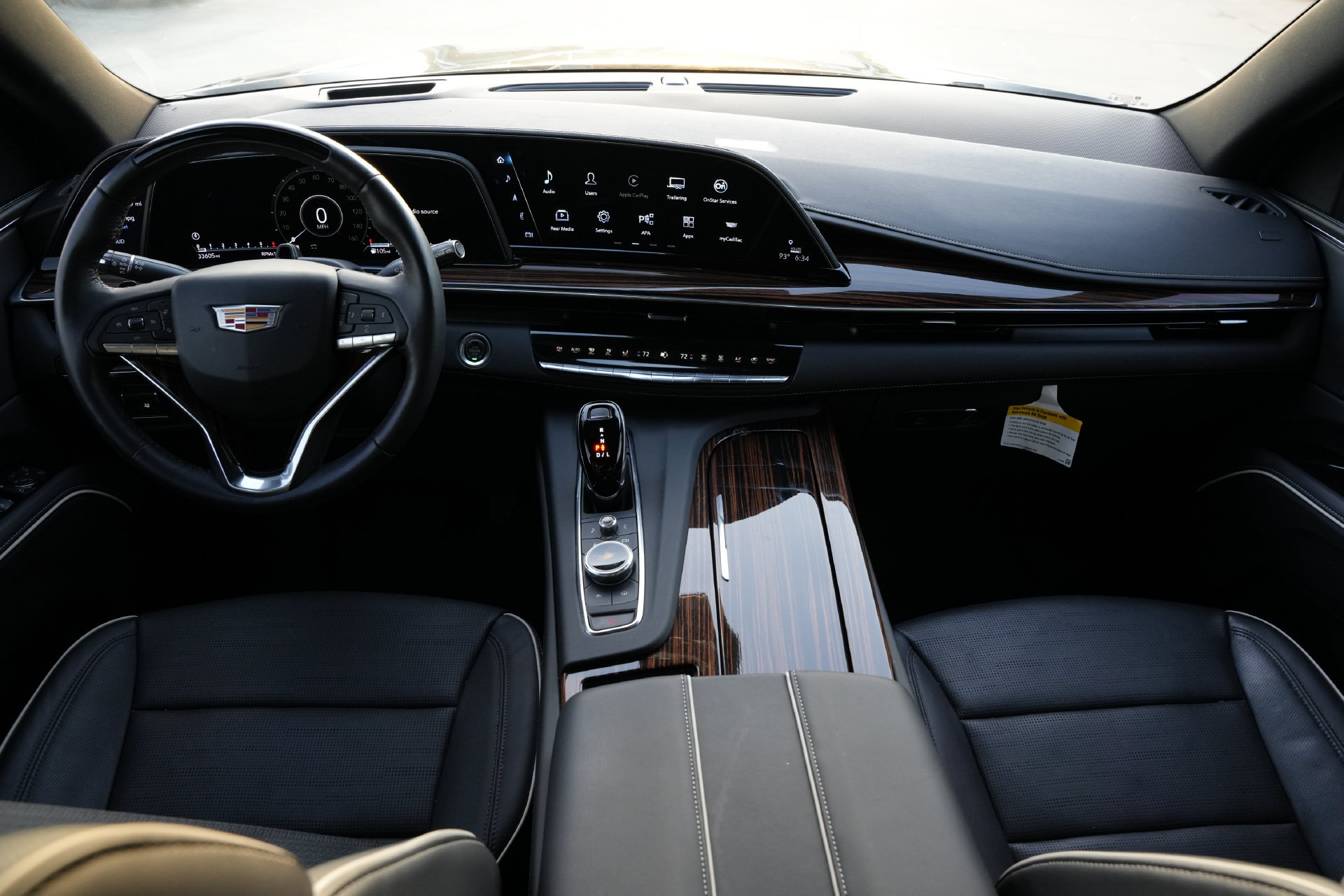 Certified 2024 Cadillac Escalade ESV Premium Luxury w/ Performance Package AWD/4WD image 7