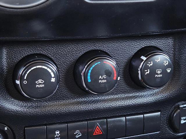 Used 2014 Jeep Wrangler Freedom Edition image 14