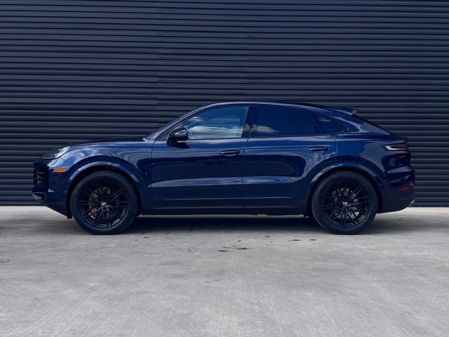 New 2026 Porsche Cayenne Coupe AWD/4WD image 2