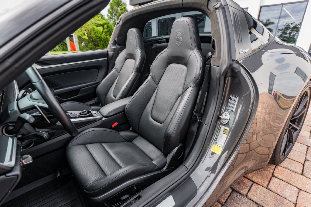 Used 2024 Porsche 911 Targa 4S AWD/4WD image 19