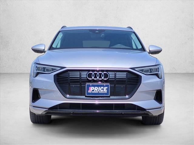 Used 2021 Audi e-tron Premium Plus w/ Premium Plus Package AWD/4WD image 2