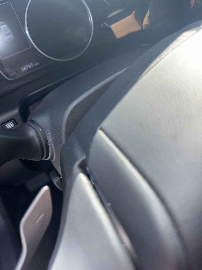 Used 2024 Lexus ES 350 w/ Premium Package image 2