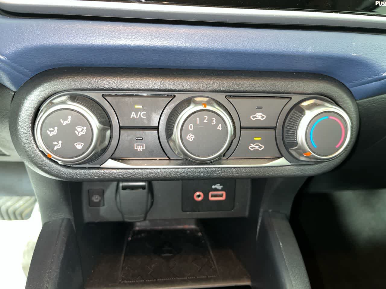Used 2025 Nissan Versa SV FWD image 20