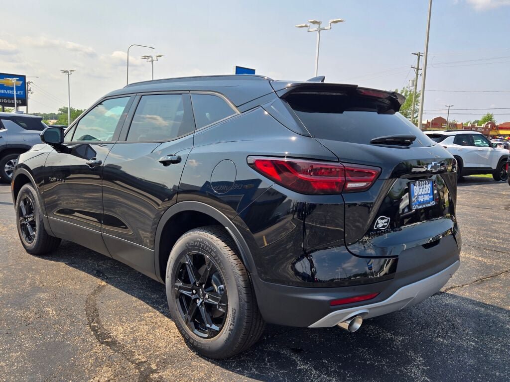 New 2026 Chevrolet Blazer LT w/ Convenience Package AWD/4WD image 12