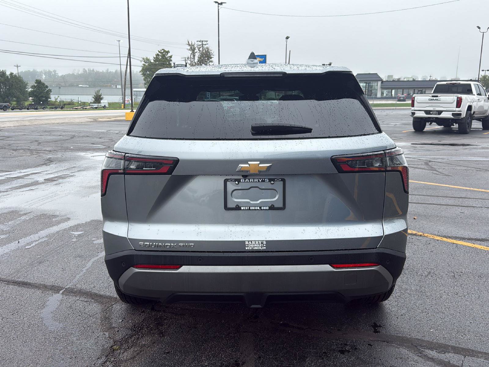 Used 2026 Chevrolet Equinox LT AWD/4WD image 4