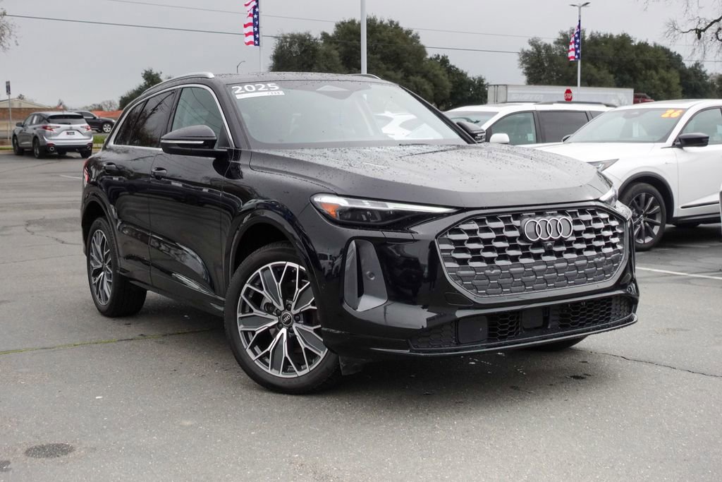 Used 2025 Audi Q5 Premium Plus w/ Premium Plus image 27