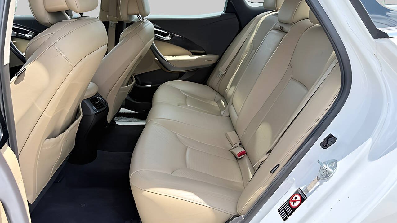 Used 2014 Hyundai Azera Limited FWD image 11