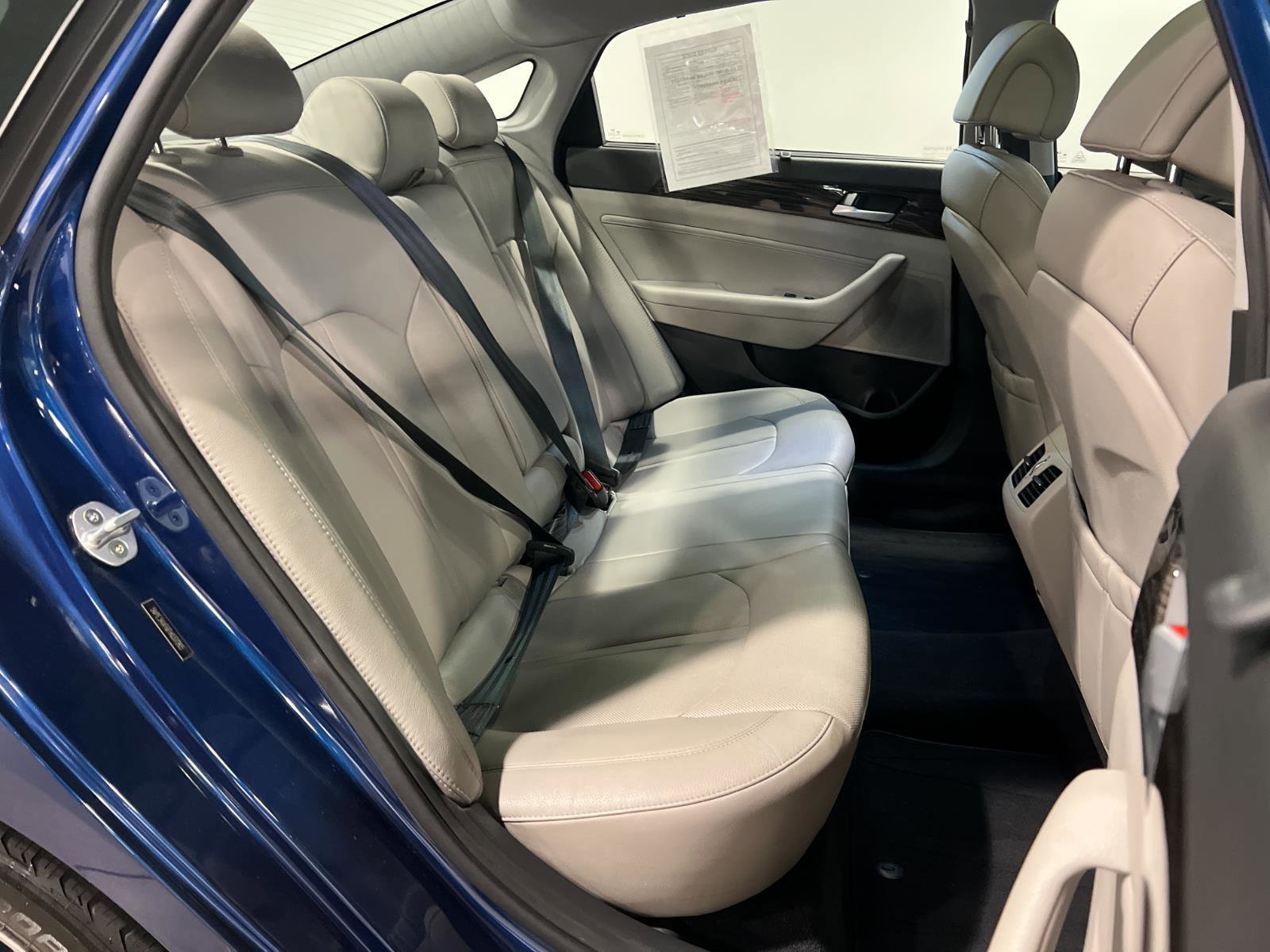 Used 2015 Hyundai Sonata Limited w/ Option Group 05 image 32