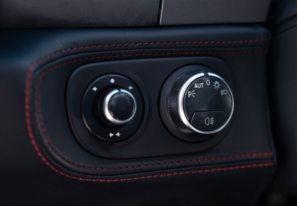 Used 2013 Ferrari 458 Spider RWD image 32
