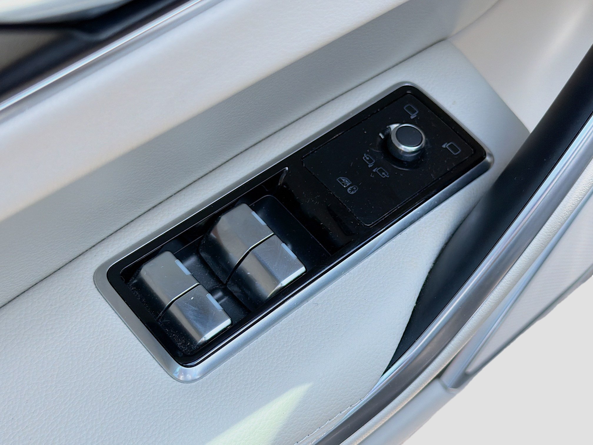 Used 2021 Jaguar F-PACE S AWD/4WD image 22