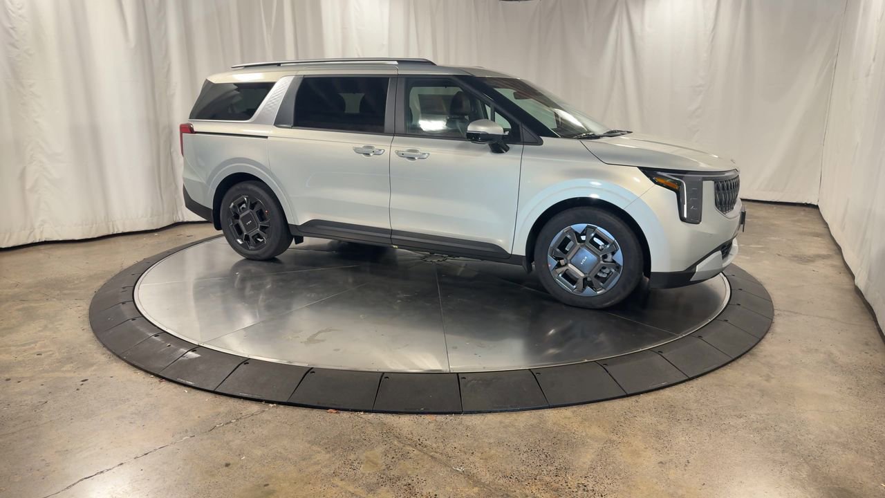 New 2026 Kia Carnival EX image 3