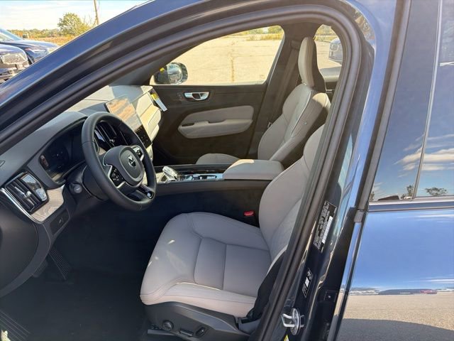New 2026 Volvo XC60 B5 Plus w/ Protection Package Premier image 9