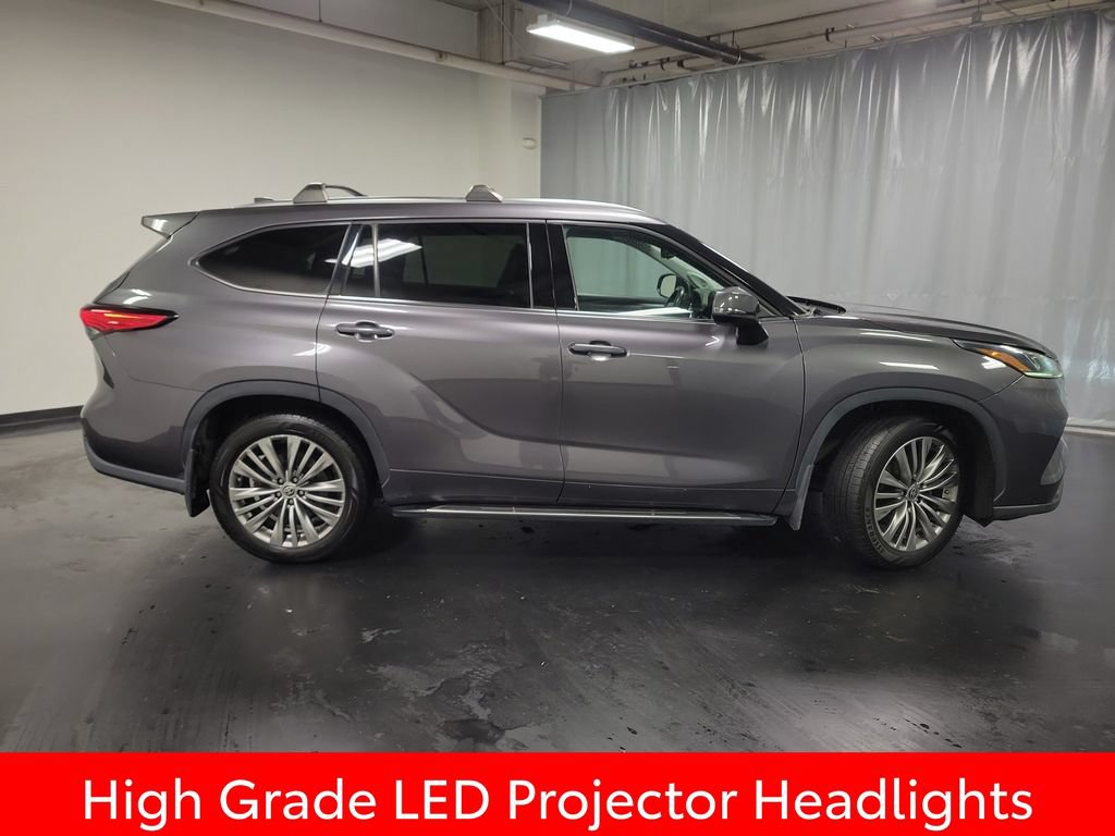 Used 2021 Toyota Highlander Platinum AWD/4WD image 9