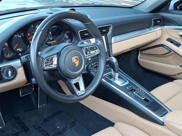 Used 2017 Porsche 911 Targa 4S image 4