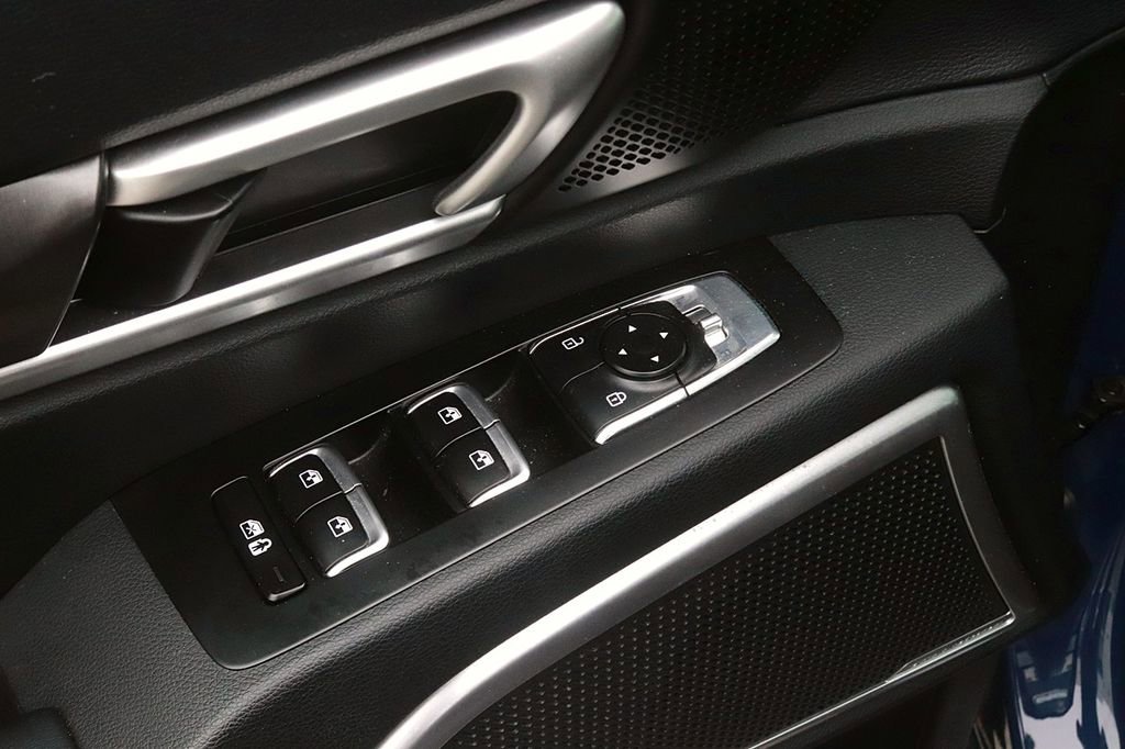 Used 2025 Kia Telluride S AWD/4WD image 11