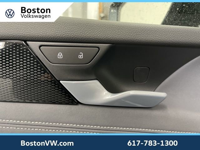 New 2026 Volkswagen Tiguan SE R-Line image 29