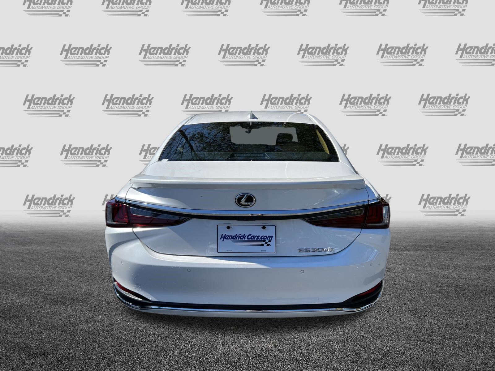 Certified 2025 Lexus ES 300h w/ Premium Package image 8