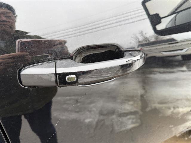 Used 2024 Chevrolet Silverado 2500 LT w/ Z71 Off-Road Package image 15