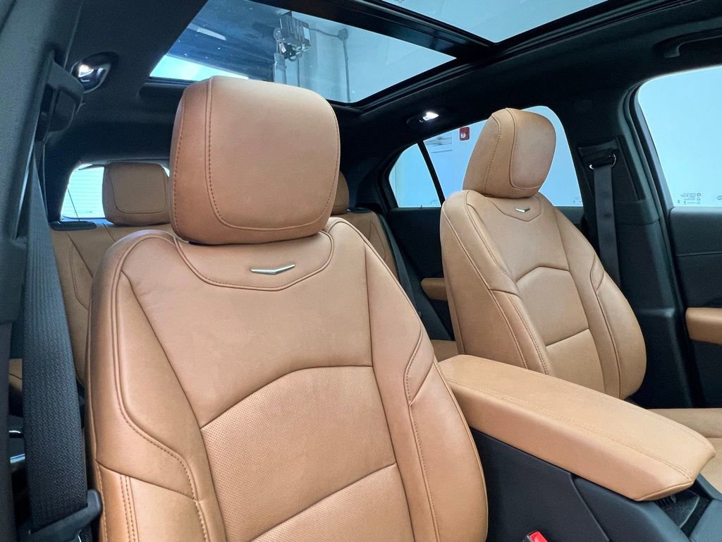 Used 2024 Cadillac XT4 Sport image 7