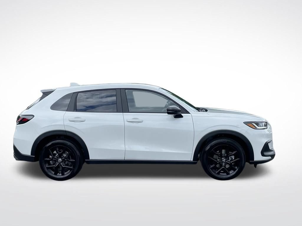 Certified 2025 Honda HR-V Sport image 7