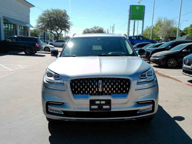 Used 2020 Lincoln Aviator Grand Touring w/ Equipment Group 301A AWD/4WD image 2