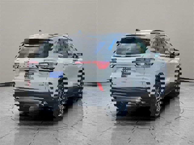 Certified 2020 Ford Escape SEL image 12