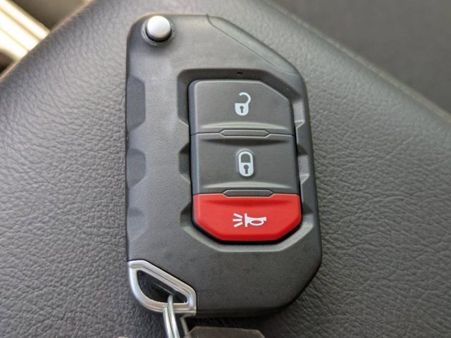 New 2025 Jeep Wrangler Unlimited Rubicon image 25