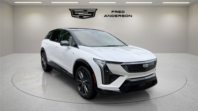 Certified 2025 Cadillac Optiq Sport 2