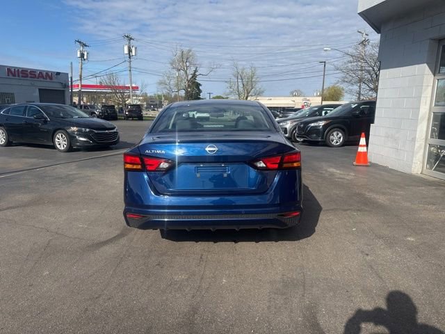 Used 2023 Nissan Altima 2.5 S FWD image 3