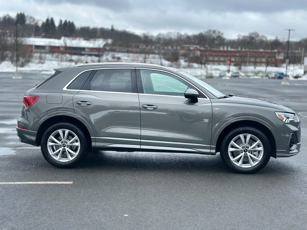 Used 2025 Audi Q3 2.0T Premium w/ Convenience Package image 9
