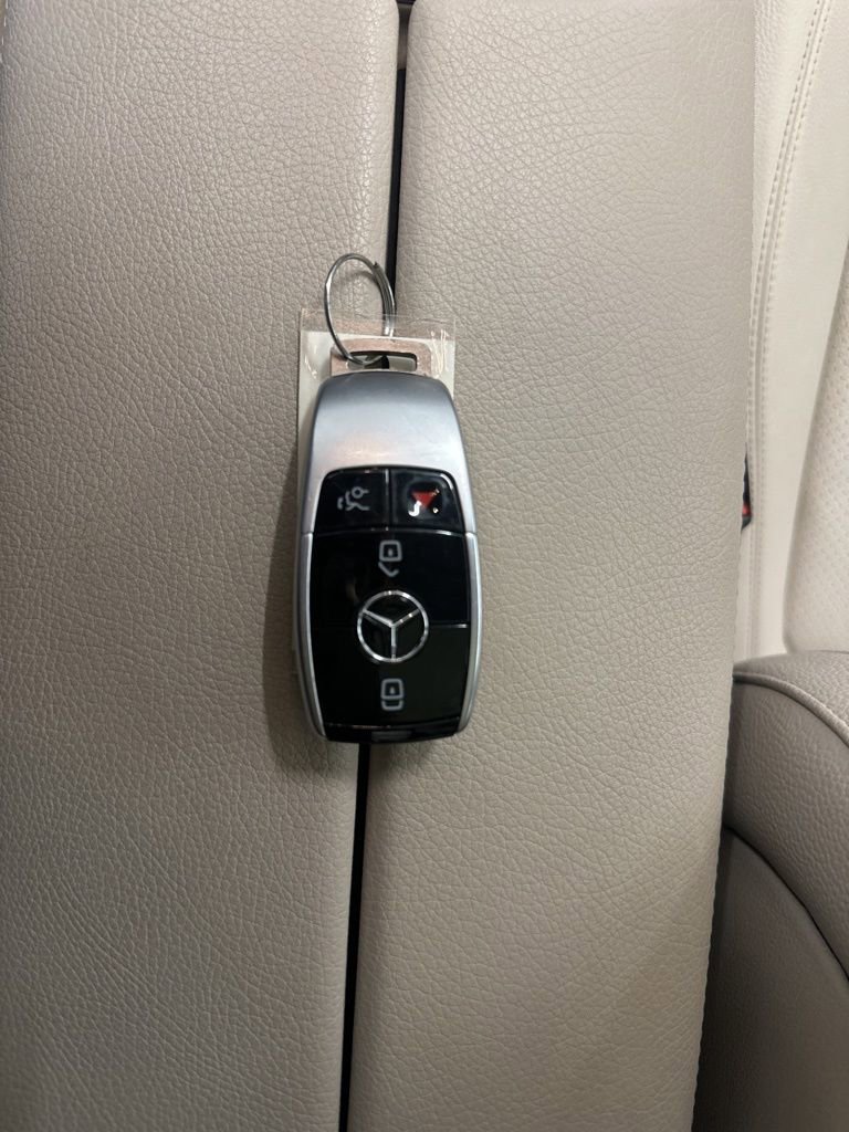 Used 2021 Mercedes-Benz E 350 E 350 image 38