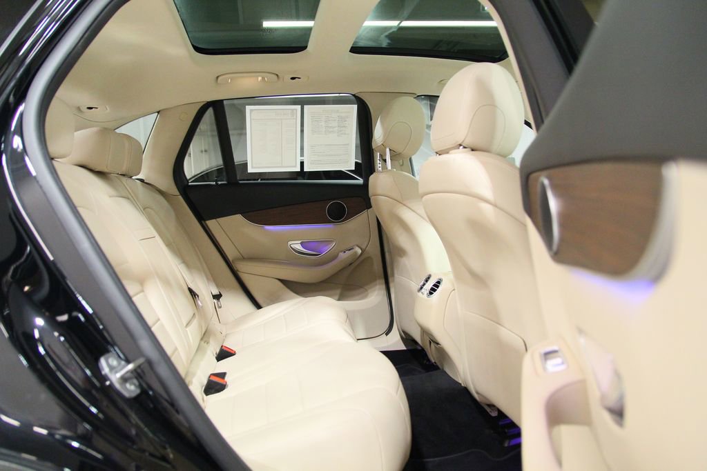 Used 2020 Mercedes-Benz GLC 300 4MATIC image 22
