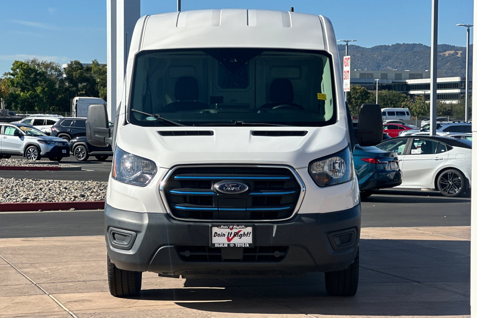 Used 2022 Ford E-Transit Medium Roof w/ Load Area Protection Package RWD image 10