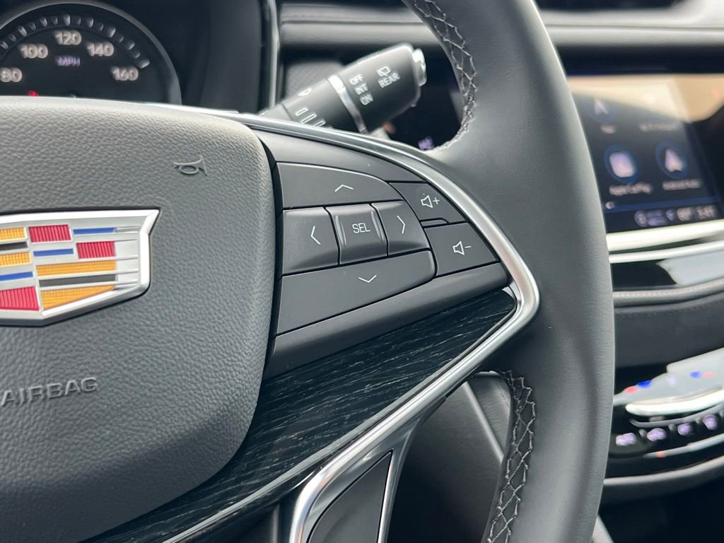 Used 2025 Cadillac XT5 Premium Luxury w/ Technology Package image 32