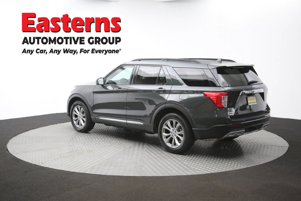 Used 2023 Ford Explorer XLT w/ Equipment Group 202A AWD/4WD image 70