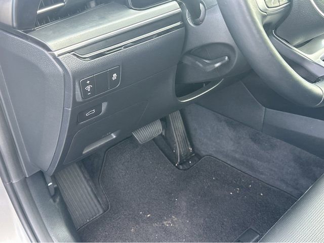 Certified 2025 Kia K5 GT w/ GT1 Package image 34