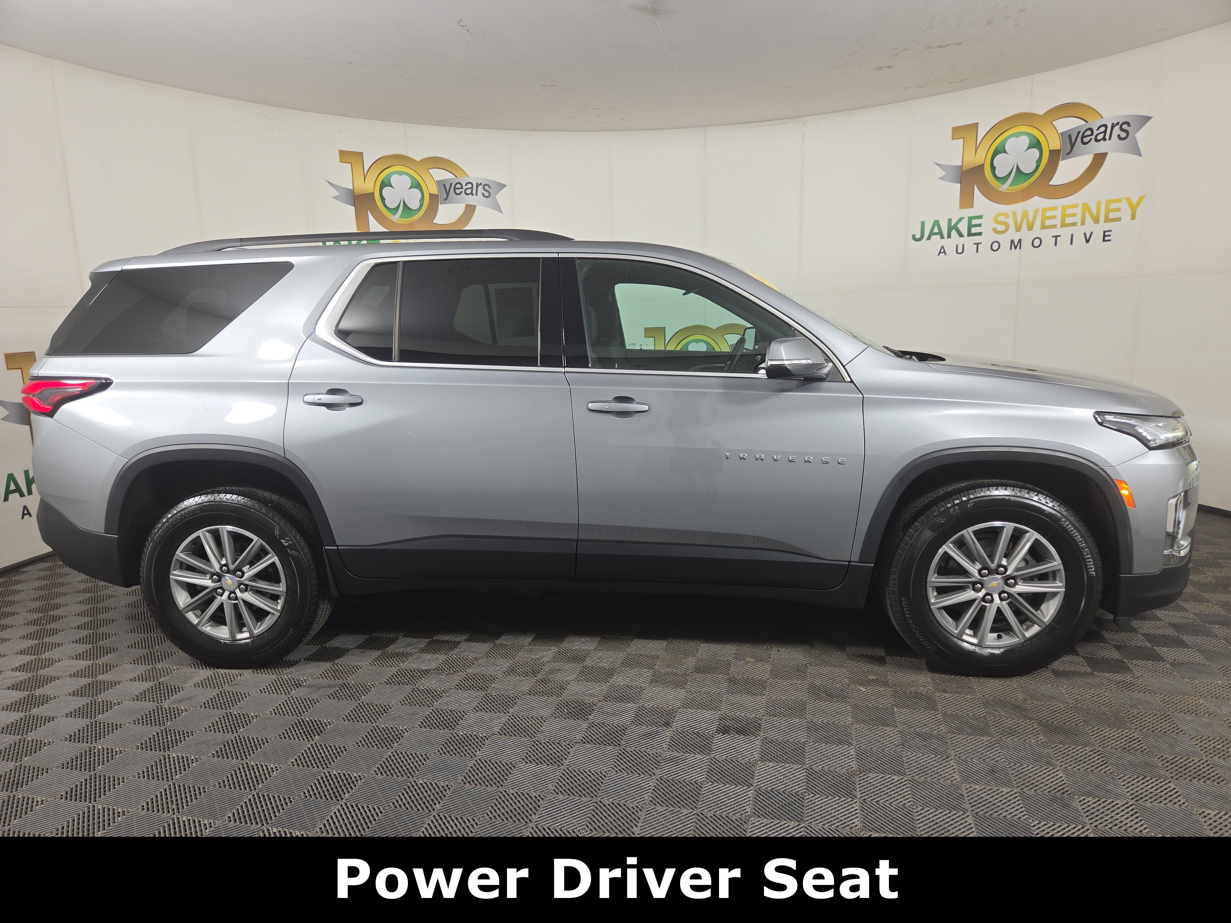 Certified 2023 Chevrolet Traverse LT FWD image 10