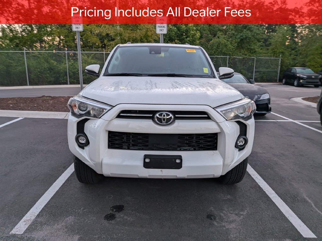 Used 2023 Toyota 4Runner SR5 Premium w/ Moonroof Package RWD image 2