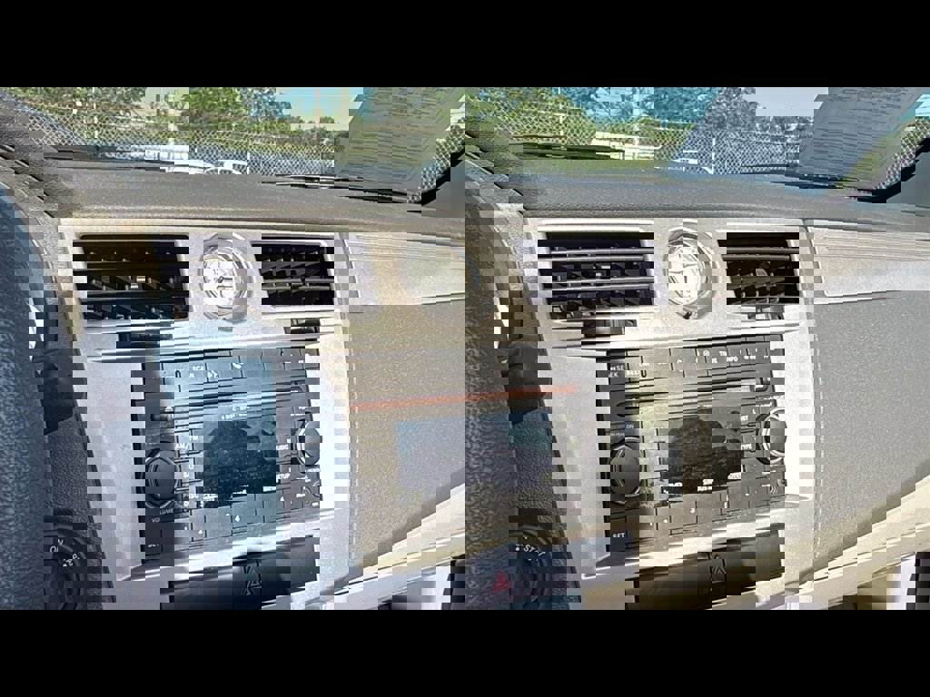 Used 2008 Chrysler Sebring LX image 18