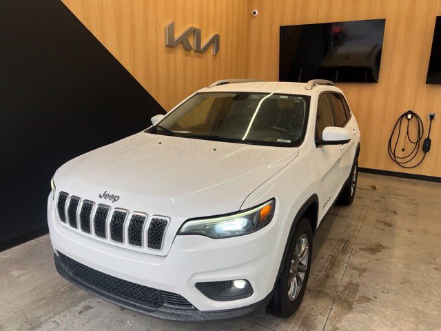 Used 2020 Jeep Cherokee Latitude Plus w/ Cold Weather Group AWD/4WD image 1