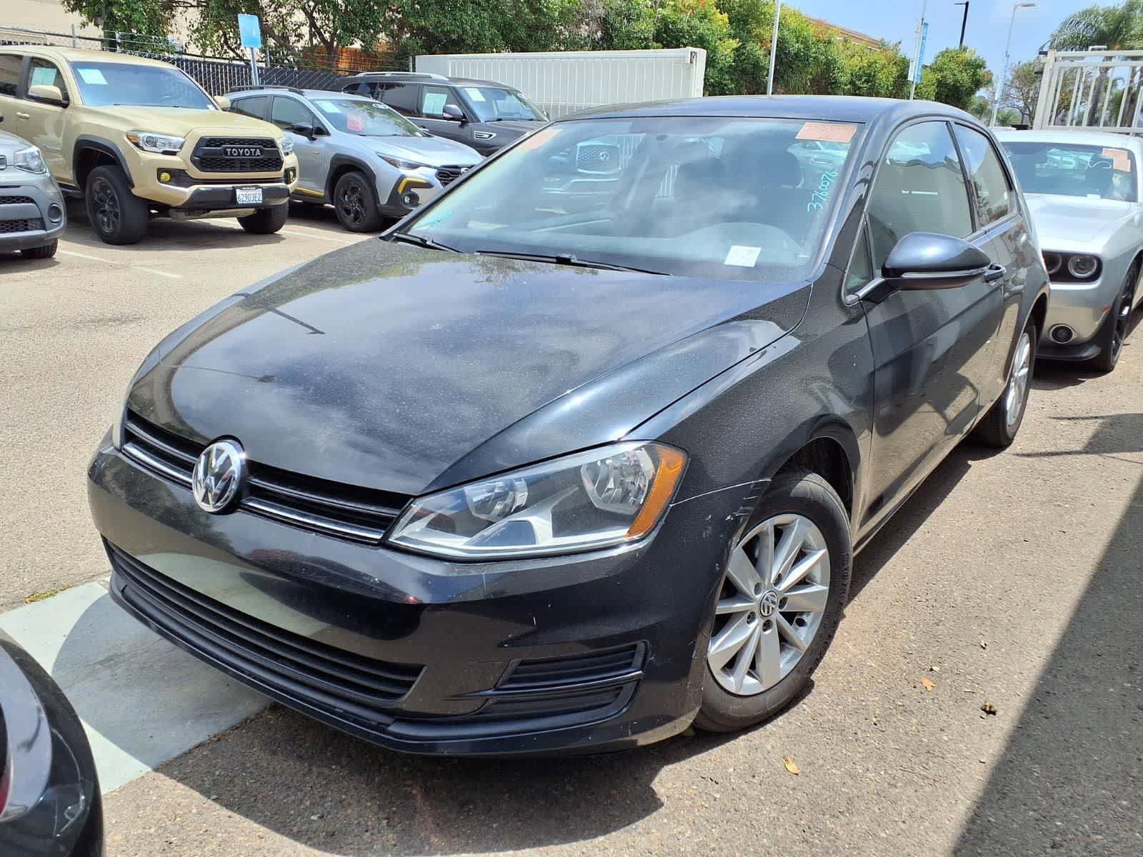 Used 2015 Volkswagen Golf S FWD video 1