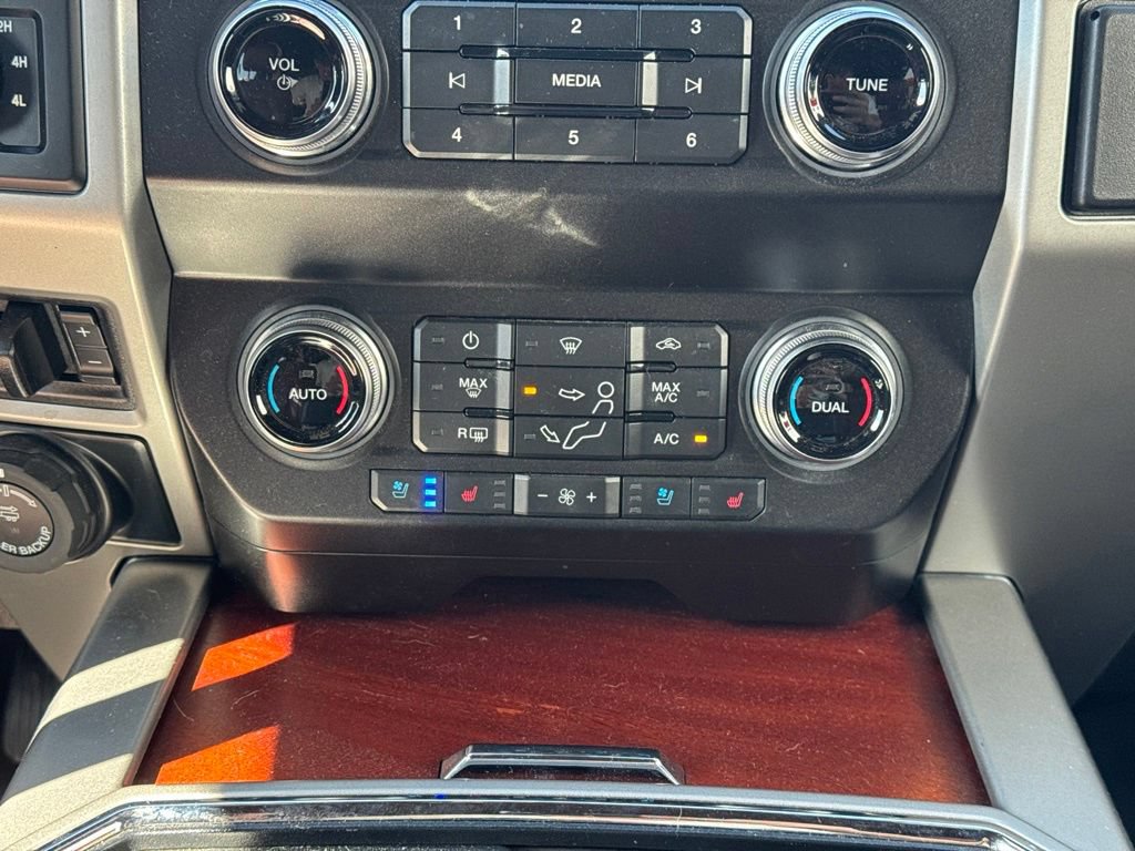 Used 2021 Ford F450 King Ranch w/ Chrome Package AWD/4WD image 31